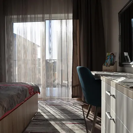 Cristian 2 Apartman *