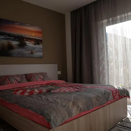 Cristian 2 Apartman *